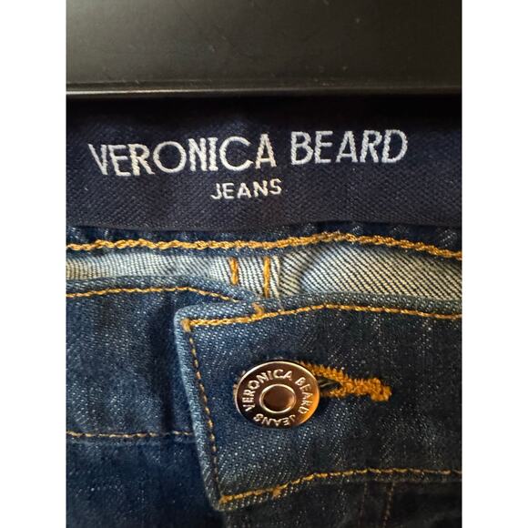 Veronica Beard Carly Crop Kick Flare
Jeans in Cornflower sz 27 NEW $348.00 - Picture 2 of 6